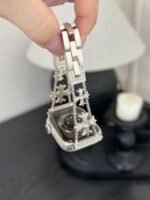 Floral Diamond Metal Link Band for Apple Watch – Luxury Chain Design - Image 13