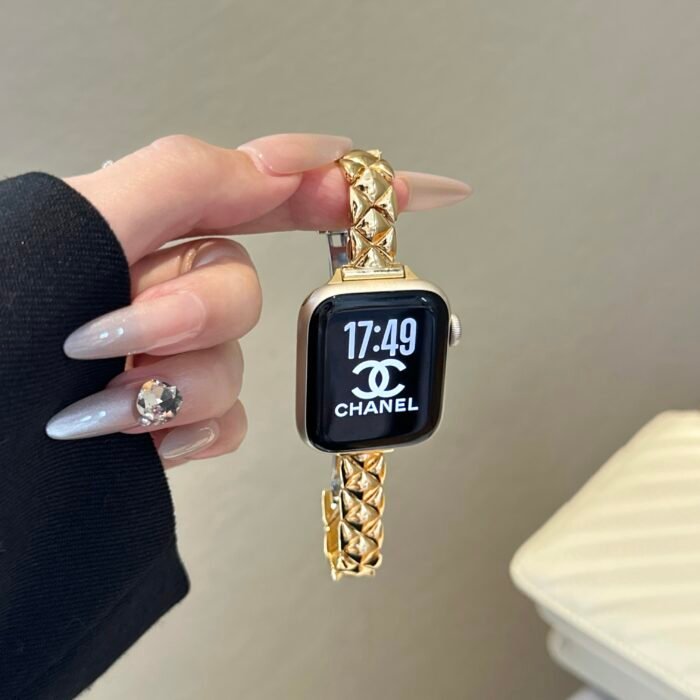 Quilted Metal Bracelet Band for Apple Watch – Luxury Diamond Pattern Design - Image 2
