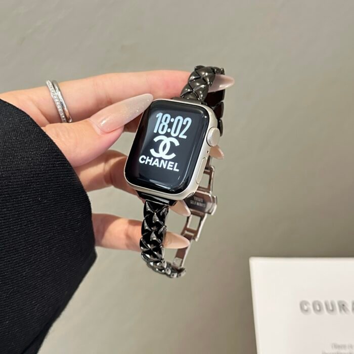 Quilted Metal Bracelet Band for Apple Watch – Luxury Diamond Pattern Design - Image 7