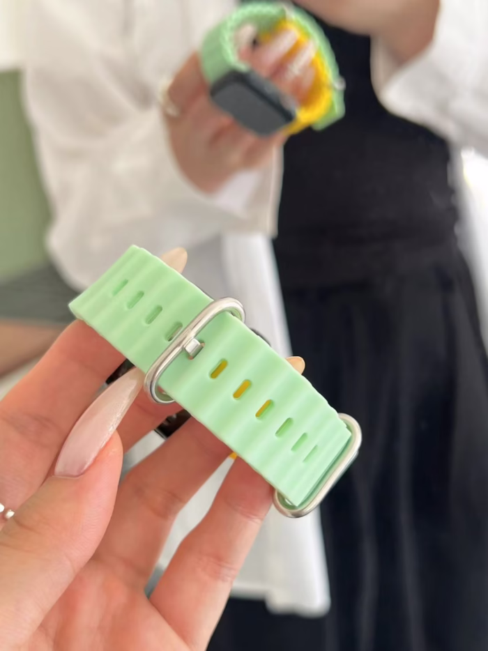 Ocean Color Block Silicone Apple Watch Band – Soft, Durable & Sweat-Resistant - Image 5